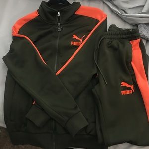 PUMA TRACKSUIT SET **OFFER**